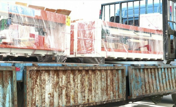 國(guó)內(nèi)絎縫機(jī)發(fā)貨